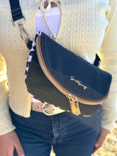 Load image into Gallery viewer, The Dilara Crossbody Pattern