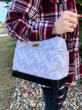 Load image into Gallery viewer, Classy Shoulder Bag

