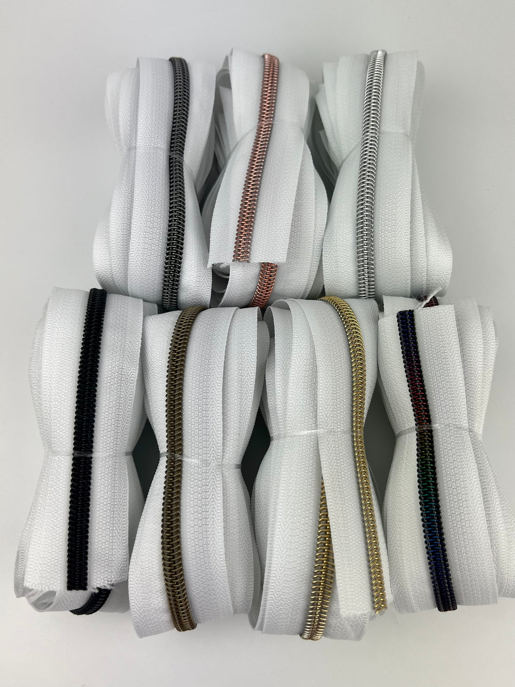 #5 Nylon Zipper Pack- Black or White