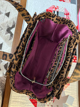 Load image into Gallery viewer, Charyn Handbag
