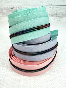 #5 Nylon Zipper Pack- Periwinkle Haze/Calypso Blue/Blush Pink