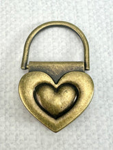 Load image into Gallery viewer, Heart Strap Connectors
