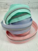 Load image into Gallery viewer, #5 Nylon Zipper Pack- Periwinkle Haze/Calypso Blue/Blush Pink
