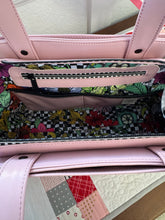 Load image into Gallery viewer, Charyn Handbag
