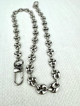 Load image into Gallery viewer, Luxe Link Purse Chain
