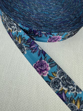 Load image into Gallery viewer, Floral Nylon Webbing 1.5 Inch
