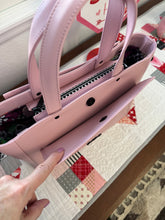 Load image into Gallery viewer, Charyn Handbag
