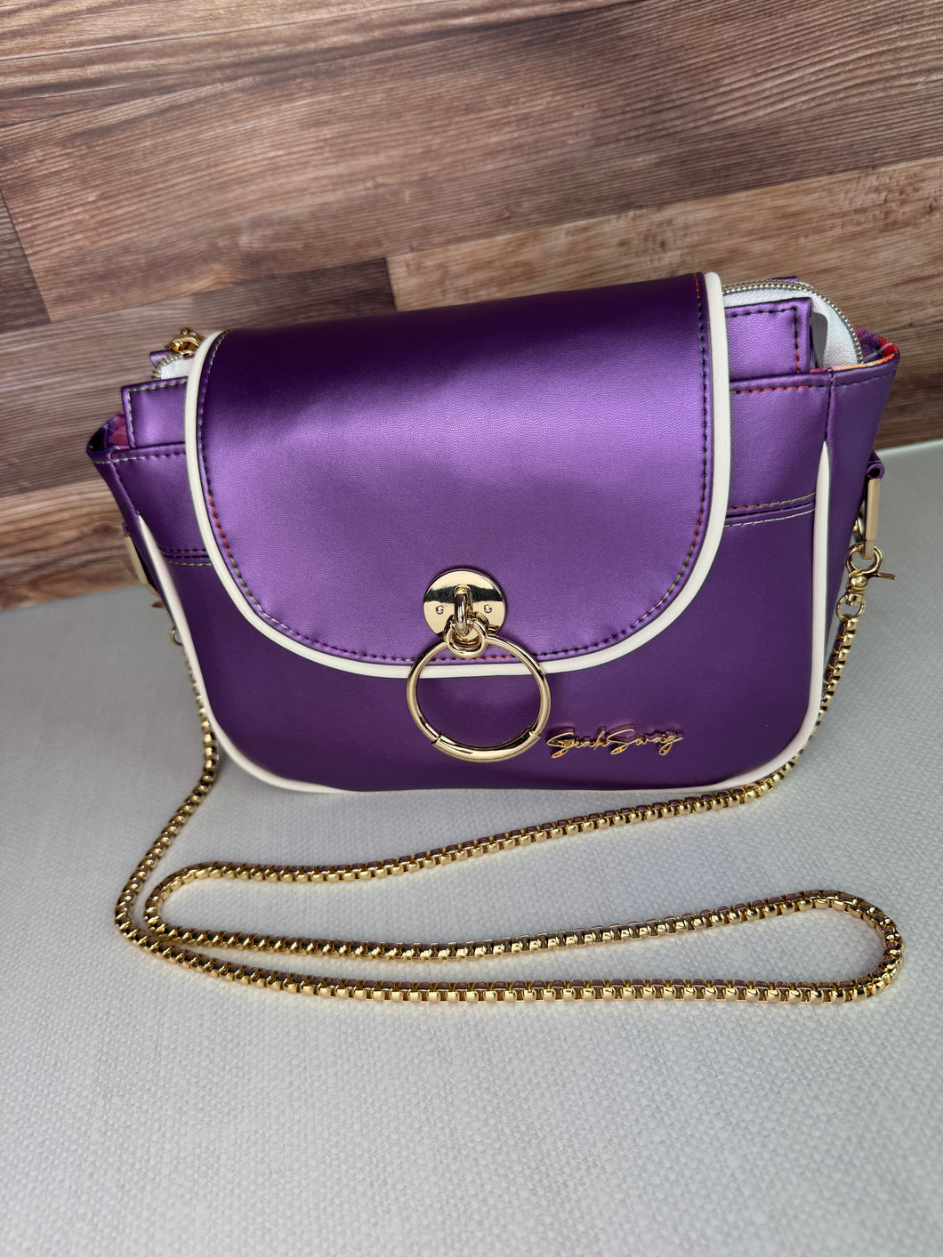 Rainier Crossbody Bags