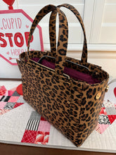 Load image into Gallery viewer, Charyn Handbag
