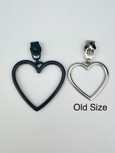 Load image into Gallery viewer, #5 Nylon Zipper Pulls: Extra Large Hearts
