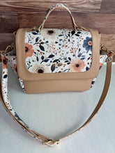 Load image into Gallery viewer, Dulcinea Handbag
