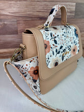 Load image into Gallery viewer, Dulcinea Handbag
