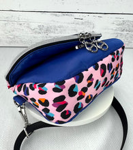 Load image into Gallery viewer, The Dilara Crossbody Pattern
