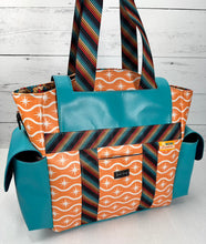 Load image into Gallery viewer, Summer Breeze Tote Pattern
