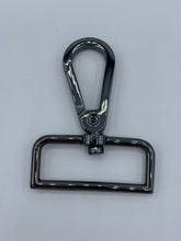 Load image into Gallery viewer, 1.5 Inch Swivel Snap Hooks
