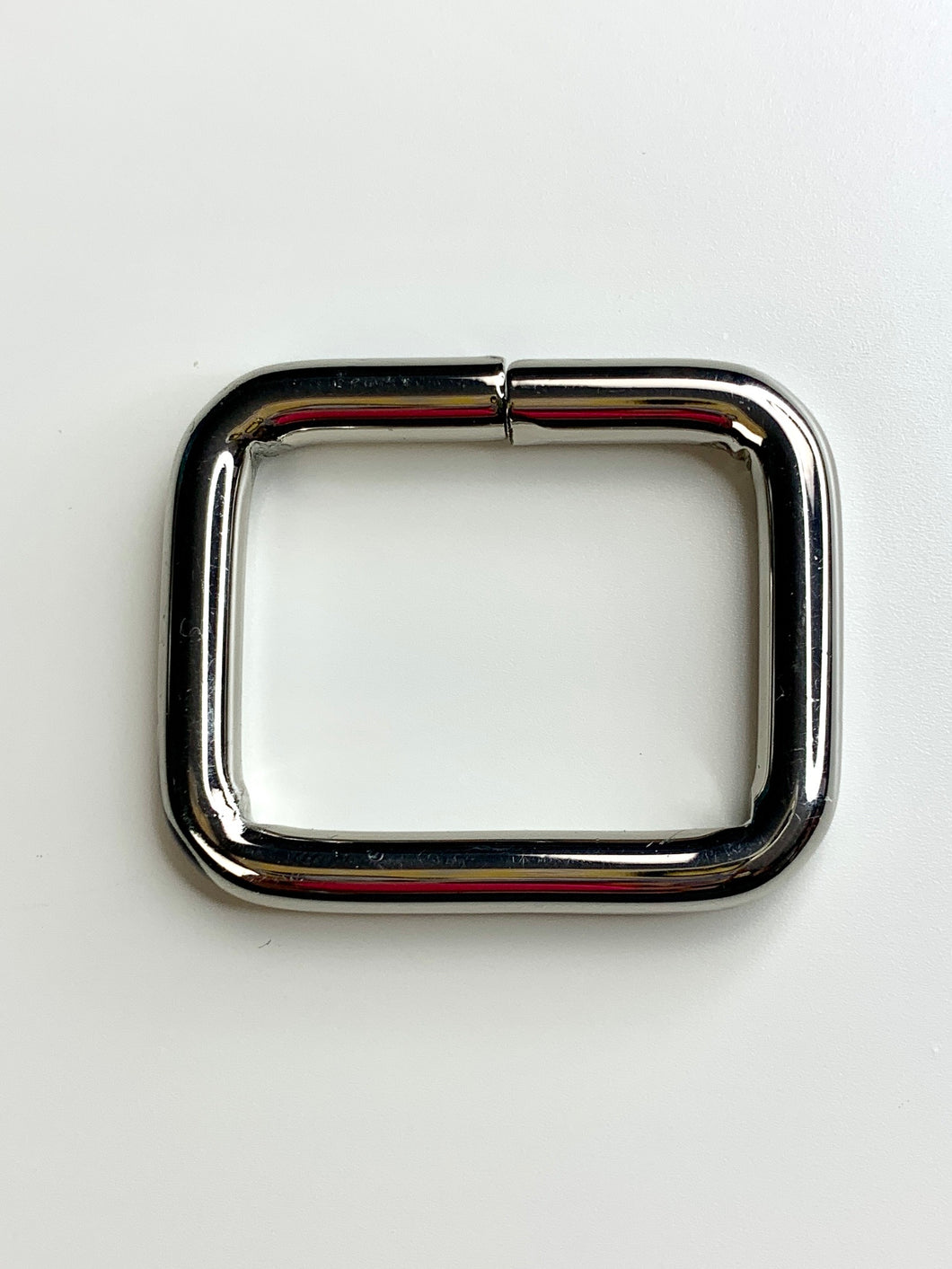 1 Inch Rectangle Rings – Siah Swag Bags