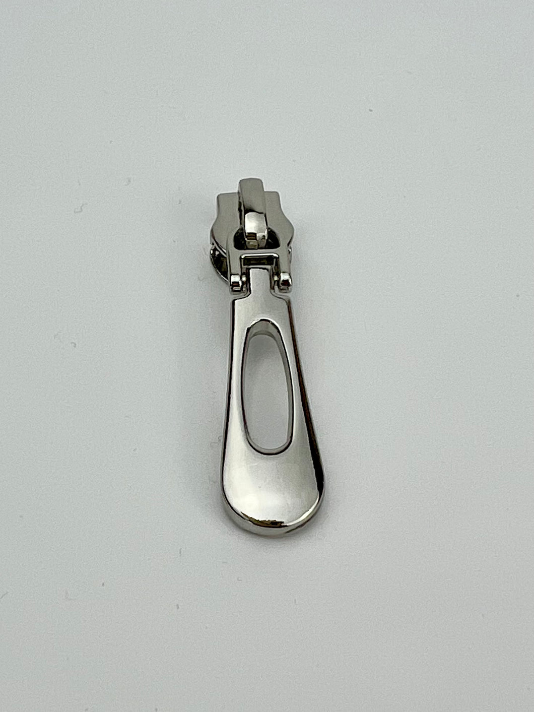 #5 Nylon Zipper Pulls: Oval Cutout Pulls